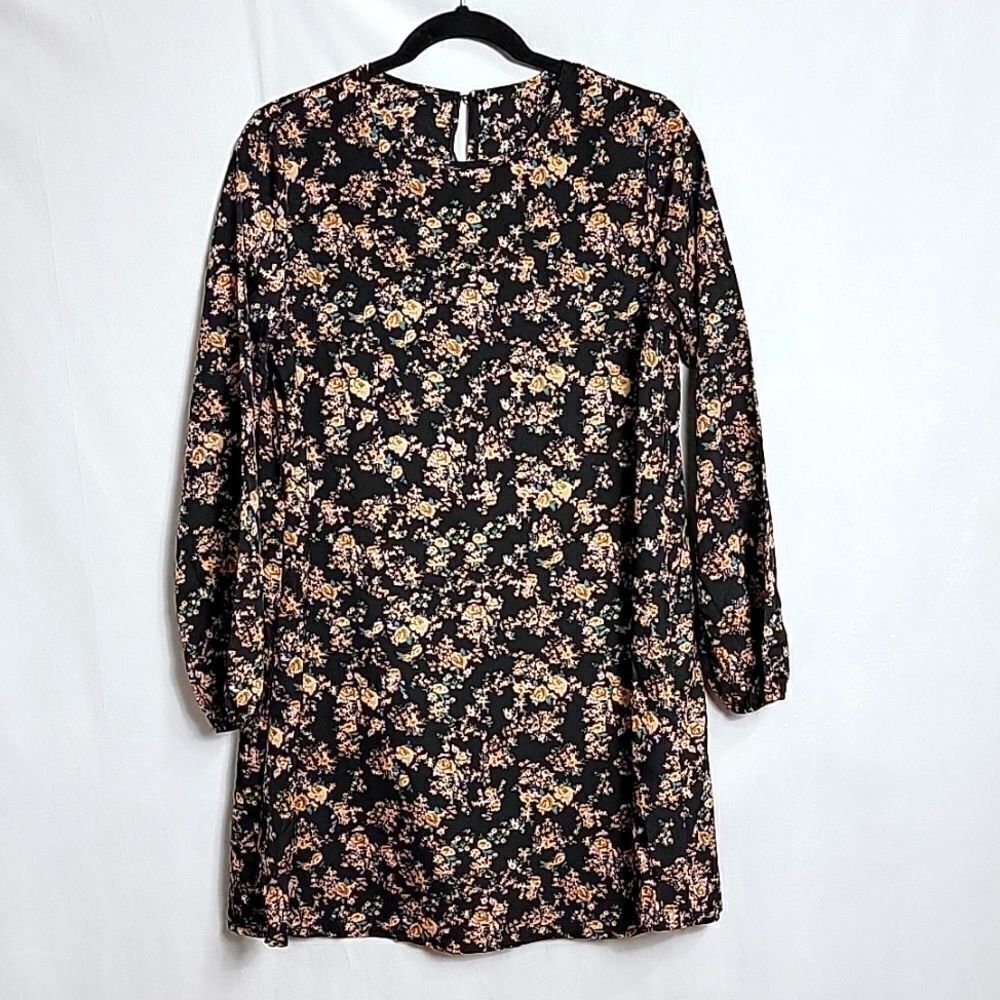 🖤5/$20🖤 SHEIN.. floral mini dress..